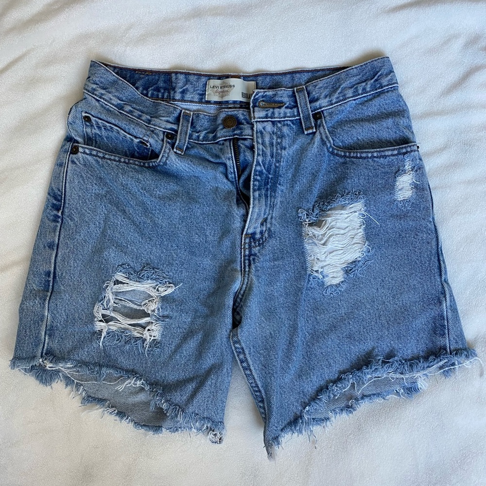 High Waisted Levi Shorts